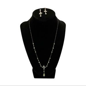 Swarovski & Pearl Necklace w/ Matching Earrings